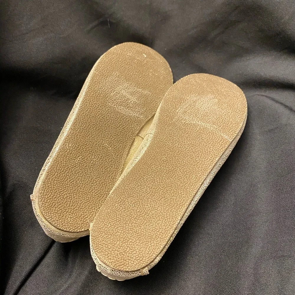Gap-Girls‎ gold slip ons -Size:5